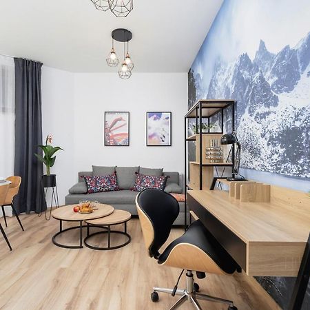 Underground Apartment Bogdanskiego Residence By Noclegi Renters 자코파네 외부 사진